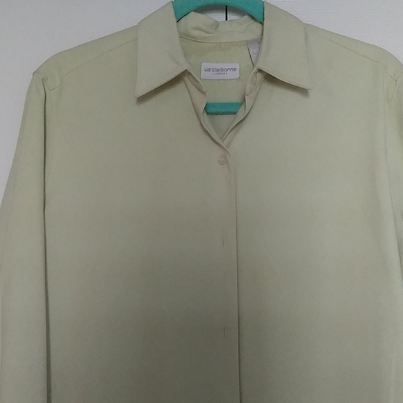 Button down shirt - Picture 2 of 5